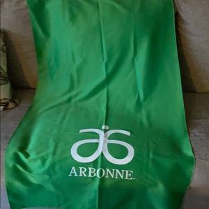 Arbonne table runner
